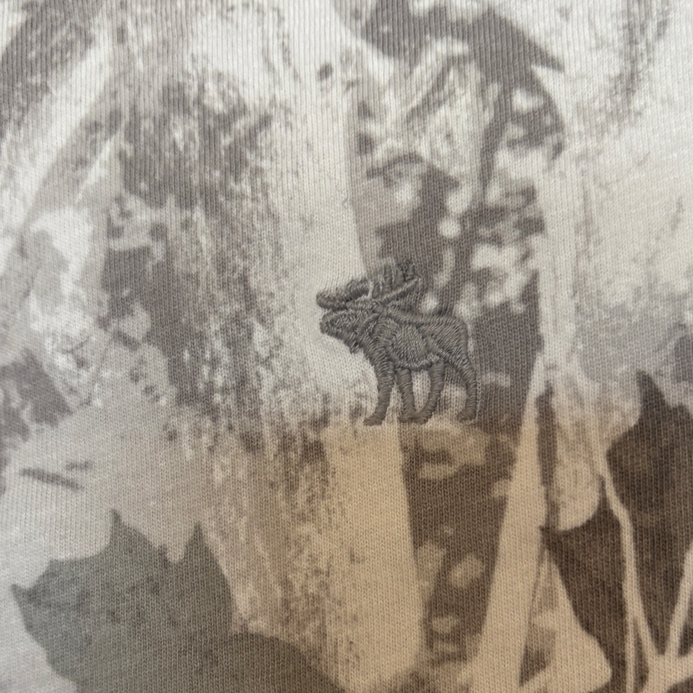 Abercrombie Kids Gray Camo Short Sleeve Tee - Picture 3 of 7